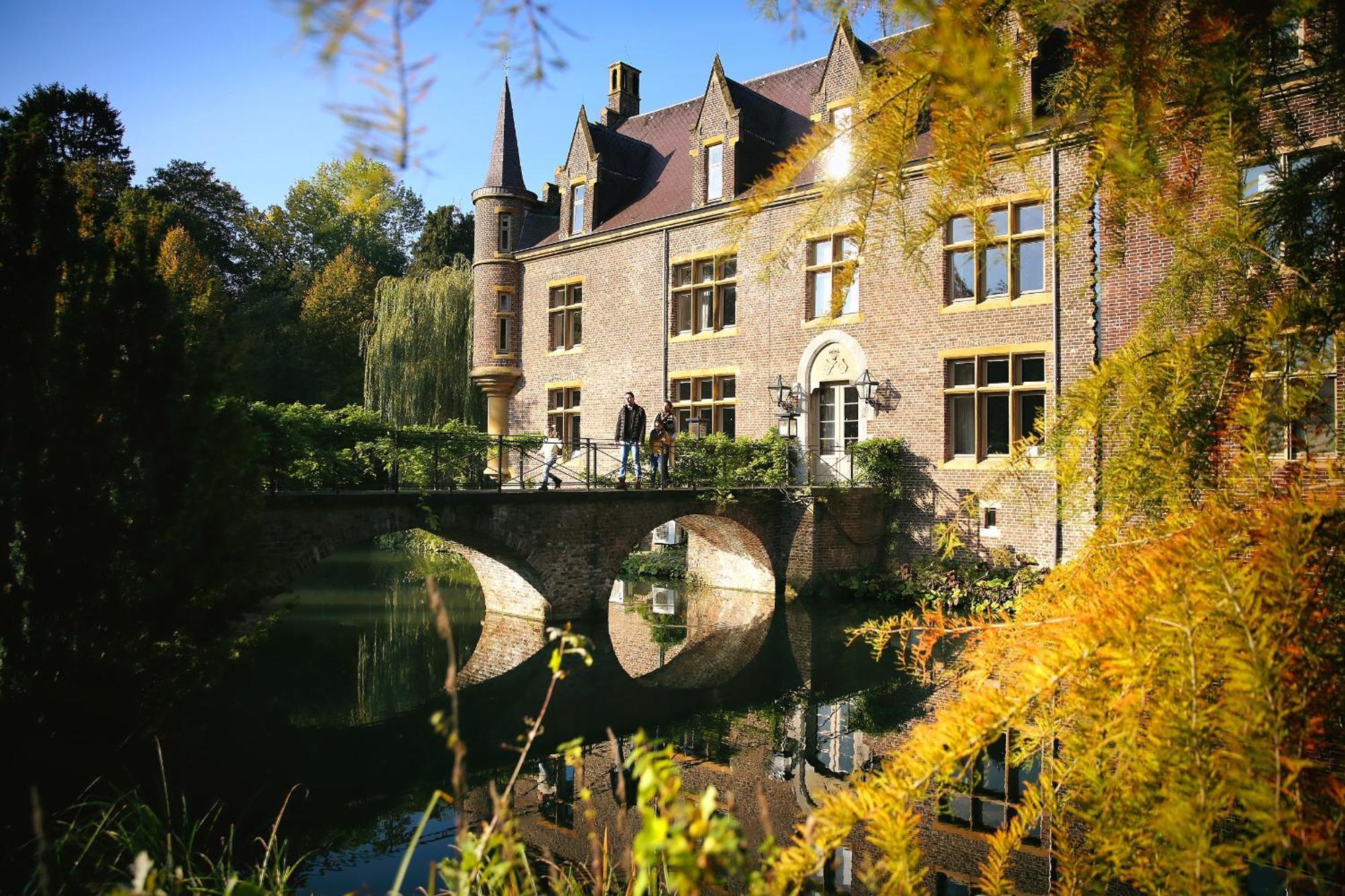 Van Der Valk Hotel Kasteel Terworm Heerlen Exterior photo